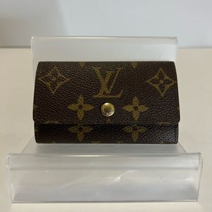 Authentic LV 6 key holders monogram
